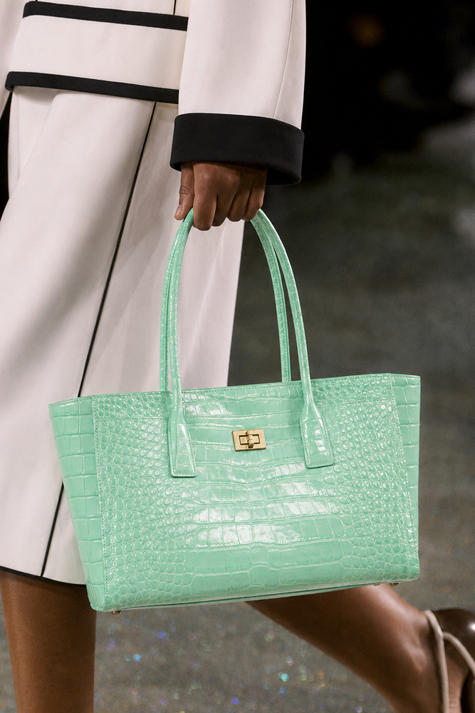 Women Bags For Work - Сумка-тоут SHELKSBAG с глянцевым тиснением под