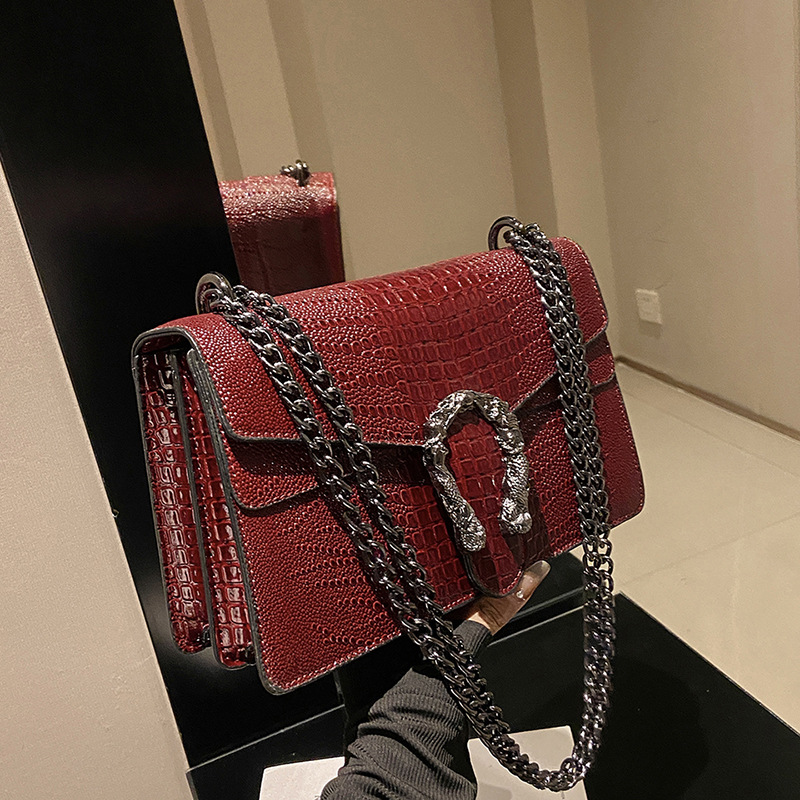 Women Bags Manufacturer - Модная минималистичная квадратная сумка через плечо