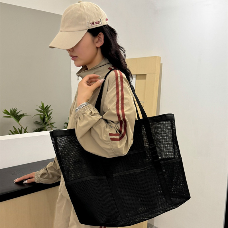 Спортивная сумка, Дорожный рюк – обзор и цена Women Bags Coach