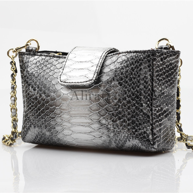 Новая модная женская сумка-кро – обзор и цена Women Bags In Dubai