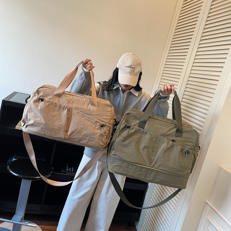 Дорожная сумка, Сумка для плав – обзор и цена Women Bags Coach